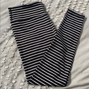 Women’s workout leggings